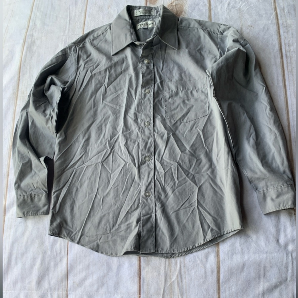 Van Heusen Gray Long Sleeve Button Up Shirt Size 12